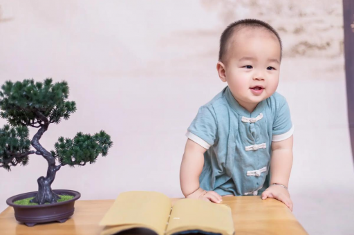 改则孕妇显怀是几个月